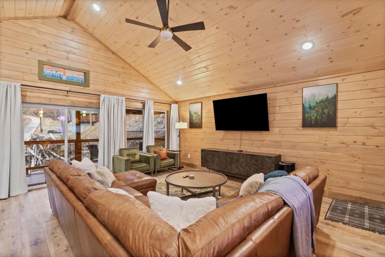 فيلا Mins To Gburg Sleeps 8 Hot Tub Arcade Area Pool جاتلينبرج المظهر الخارجي الصورة